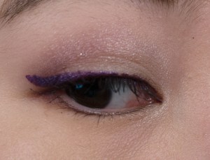 Clinique Eyes To Go Purple Context-02430